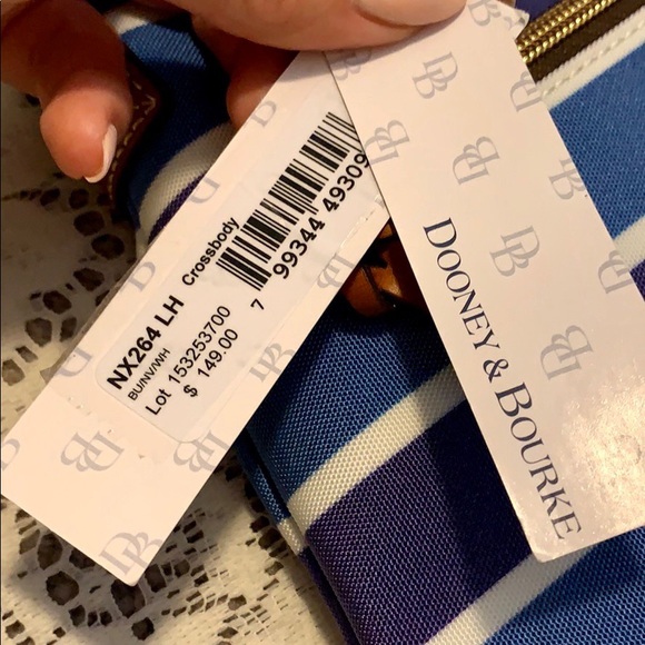 ✨SOLD✨ Dooney & Bourke NWT Eastham Crossbody - Picture 5 of 6